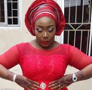 Meet your Posher, Nasimah